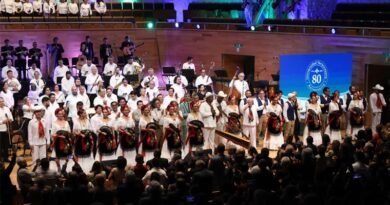 Celebramos el 80 aniversario de la Universidad Veracruzana.