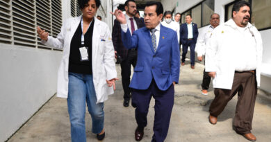 El Secretario de Salud, Dr. Valentín Herrera Alarcón realizó un recorrido por el Hospital Regional de Xalapa Dr. Luis F. Nachón