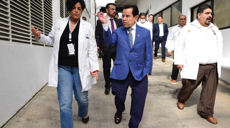 El Secretario de Salud, Dr. Valentín Herrera Alarcón realizó un recorrido por el Hospital Regional de Xalapa Dr. Luis F. Nachón